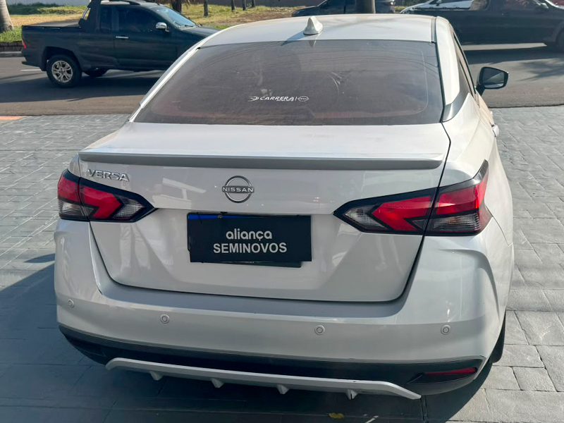 VERSA 1.6 16V FLEX EXCLUSIVE XTRONIC4