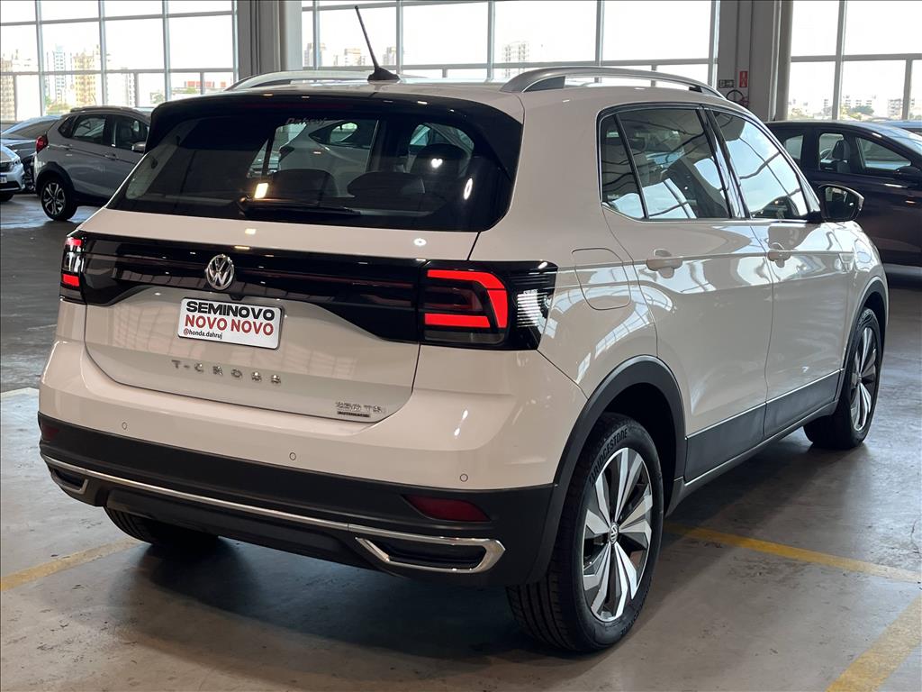 T-CROSS 1.4 250 TSI TOTAL FLEX HIGHLINE AUTOMÁTICO16