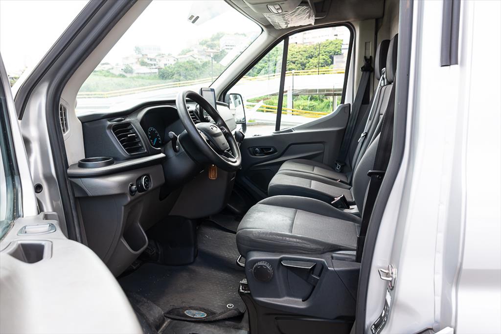 TRANSIT 2.0 ECOBLUE DIESEL FURGÃO L2H3 MANUAL11