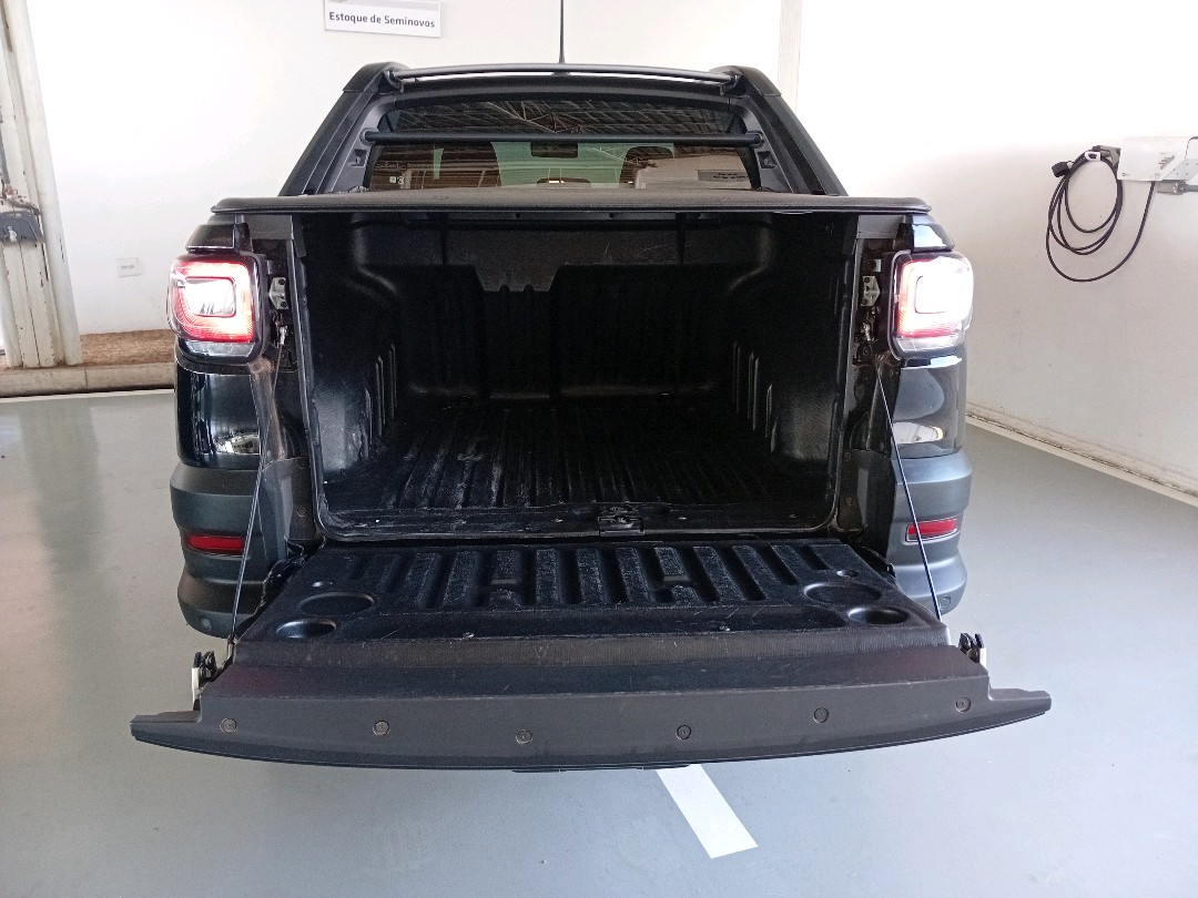 Fiat-STRADA-1.3 FIREFLY FLEX VOLCANO CD CVT
