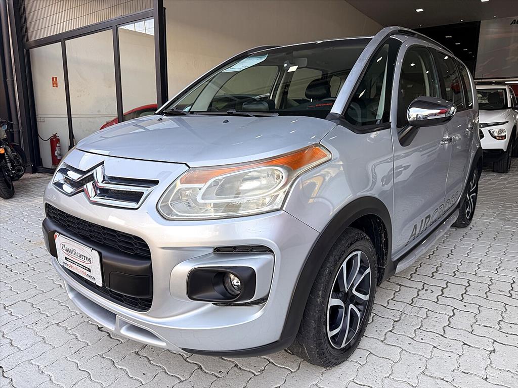 Citroën C3 - 1.6 EXCLUSIVE 16V FLEX 4P MANUAL