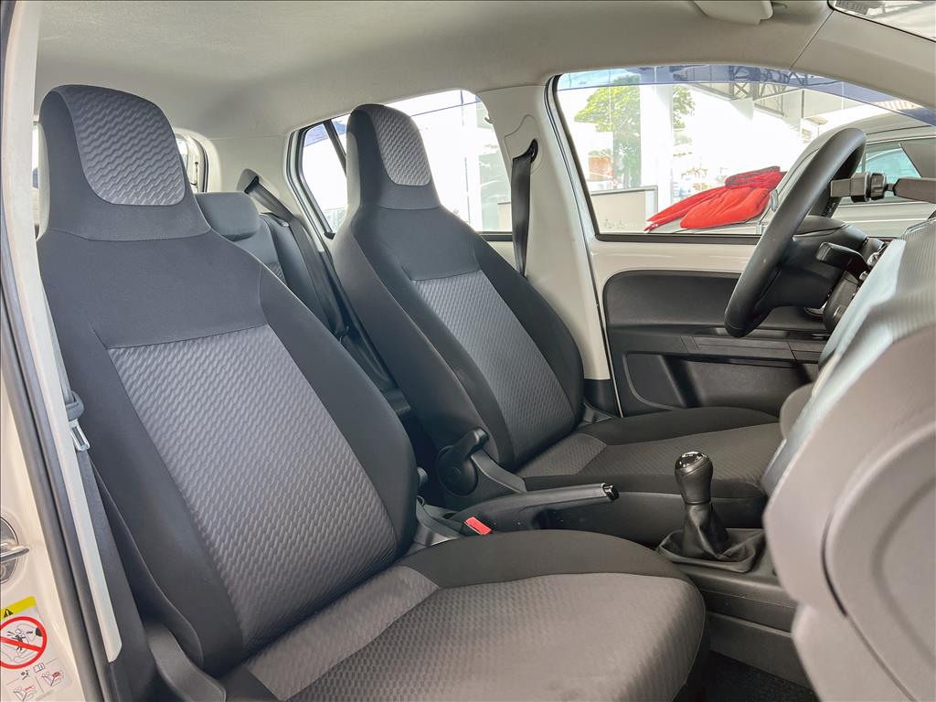 UP 1.0 170 TSI TOTAL FLEX CONNECT 4P MANUAL18