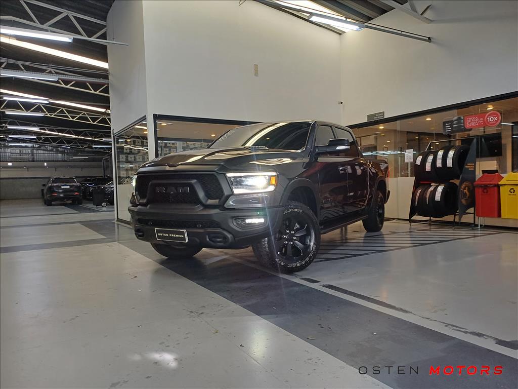 RAM-1500-5.7 V8 GASOLINA REBEL CD 4X4 AUTOMÁTICO