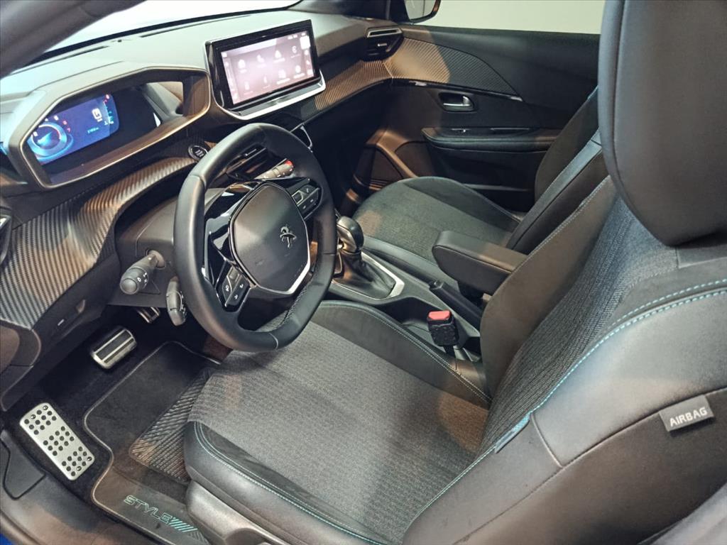 208 1.0 TURBO 200 FLEX STYLE CVT8