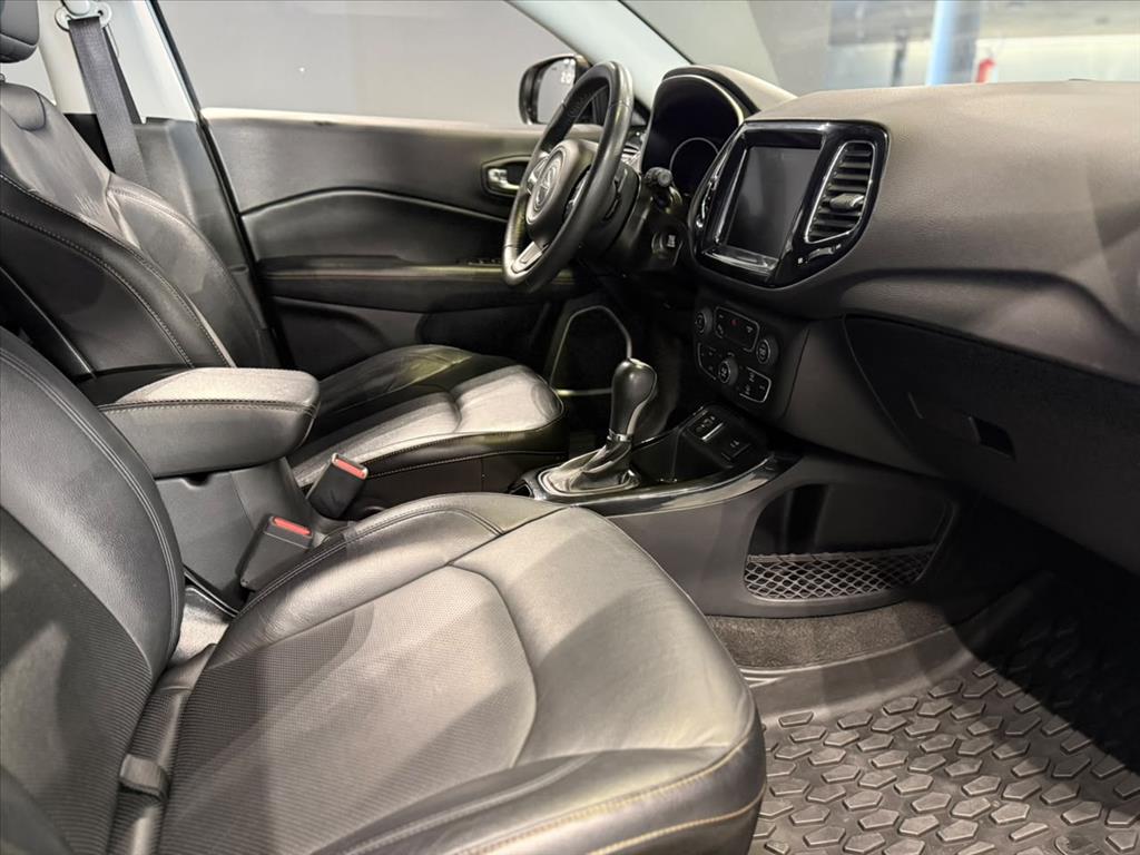 COMPASS 2.0 16V FLEX LIMITED AUTOMÁTICO4