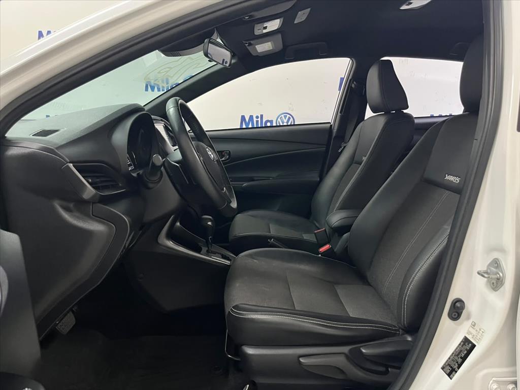 YARIS 1.3 16V FLEX XL LIVE MULTIDRIVE4