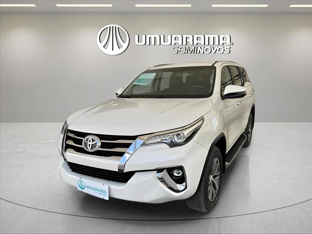 HILUX SW4 2.8 SRX 4X4 7 LUGARES 16V TURBO INTERCOOLER DIESEL 4P AUTOMÁTICO1