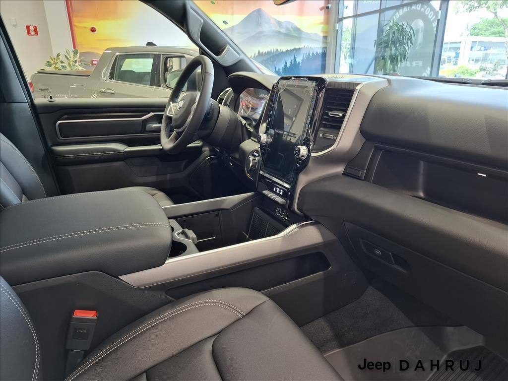 1500 3.0 HURRICANE 6 BITURBO GASOLINA BIG HORN CD 4X4 AUTOMÁTICO7