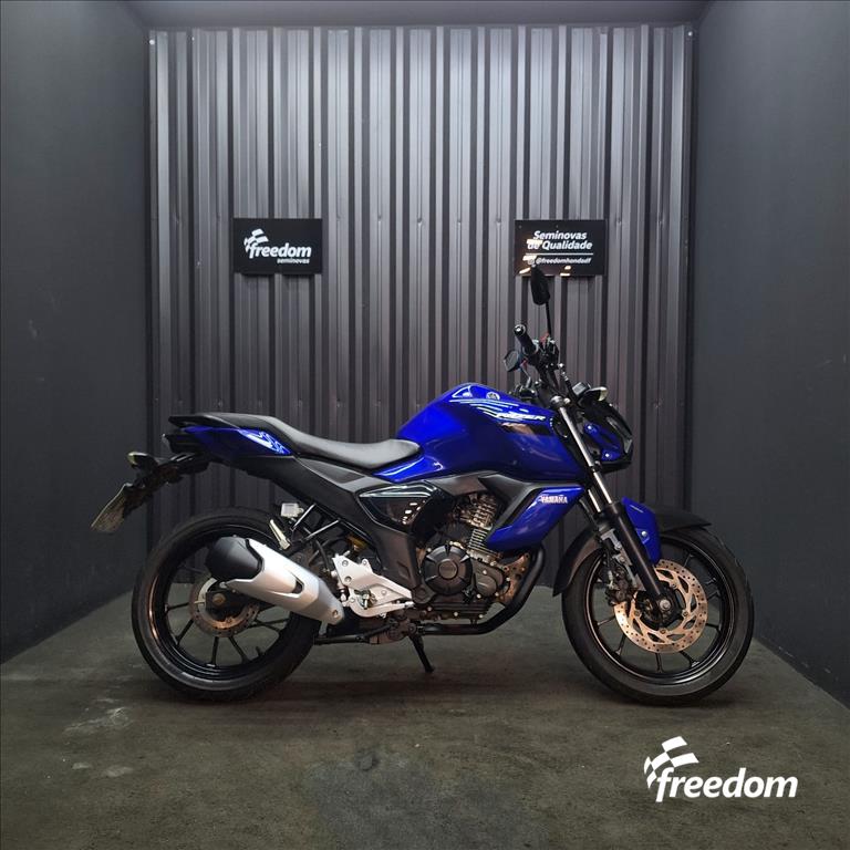 Moto YAMAHA do modelo FAZER FZ15 ABS 2023/2024