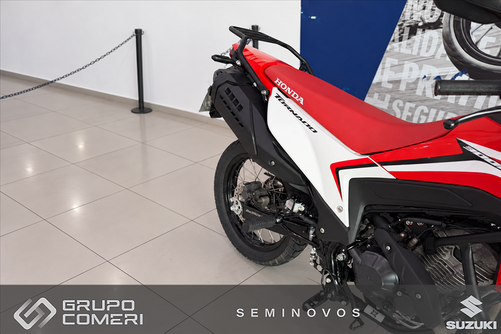 XR 300L TORNADO10