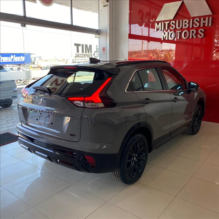 Mitsubishi-ECLIPSE CROSS-1.5 MIVEC TURBO GASOLINA HPE BLACK CVT
