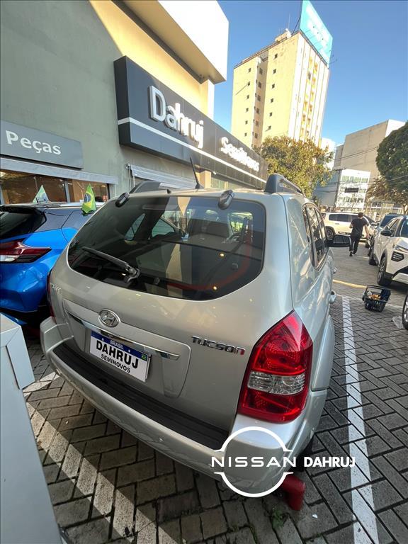 TUCSON 2.0 MPFI GL 16V 142CV 2WD GASOLINA 4P MANUAL9