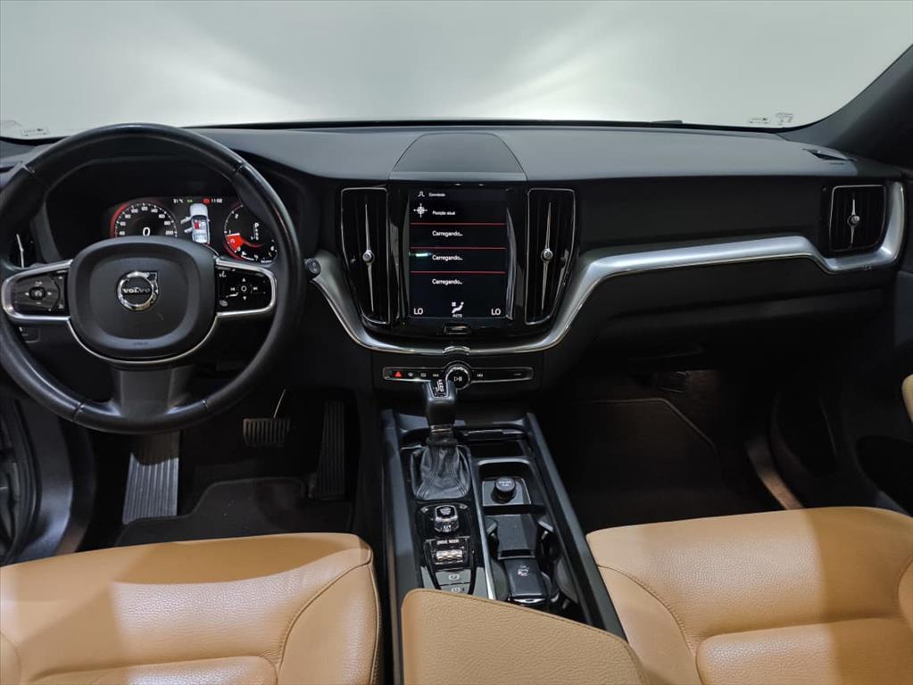 XC60 2.0 D5 DIESEL MOMENTUM AWD GEARTRONIC8