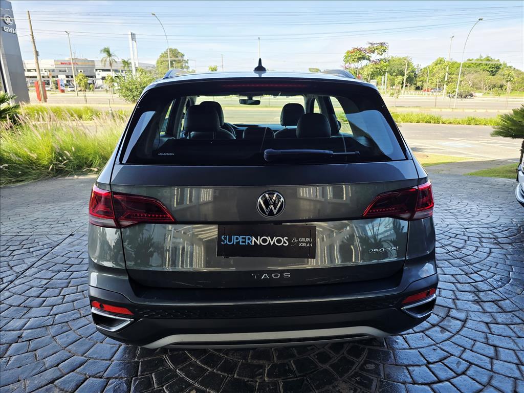 TAOS 1.4 250 TSI TOTAL FLEX COMFORTLINE AUTOMÁTICO4