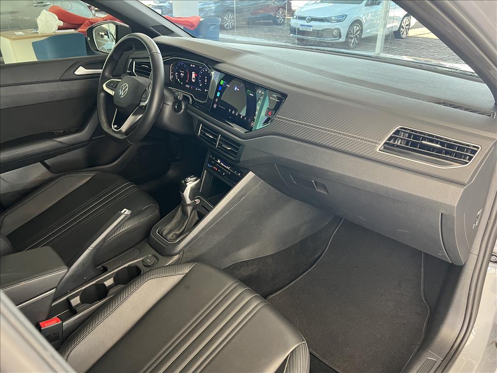 NIVUS 1.0 200 TSI TOTAL FLEX HIGHLINE AUTOMÁTICO13