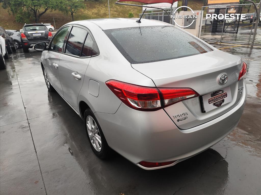 YARIS 1.5 16V FLEX SEDAN XL MANUAL6
