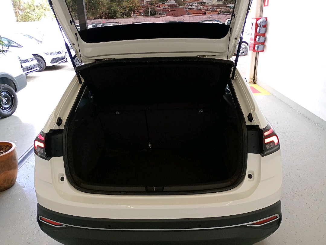 NIVUS 1.0 200 TSI TOTAL FLEX COMFORTLINE AUTOMÁTICO9