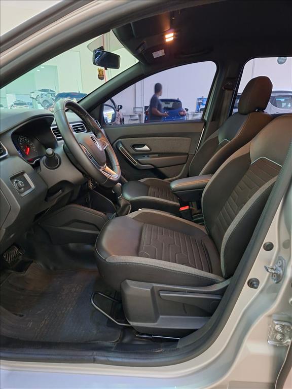 DUSTER 1.6 16V SCE FLEX INTENSE X-TRONIC9