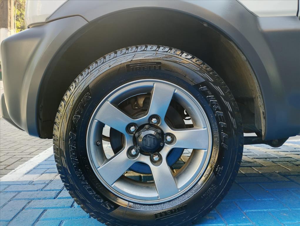 JIMNY 1.3 4ALL 4X4 16V GASOLINA 2P MANUAL5