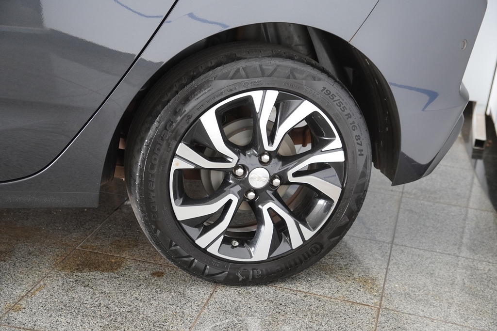 ONIX 1.0 TURBO FLEX PREMIER AUTOMÁTICO4