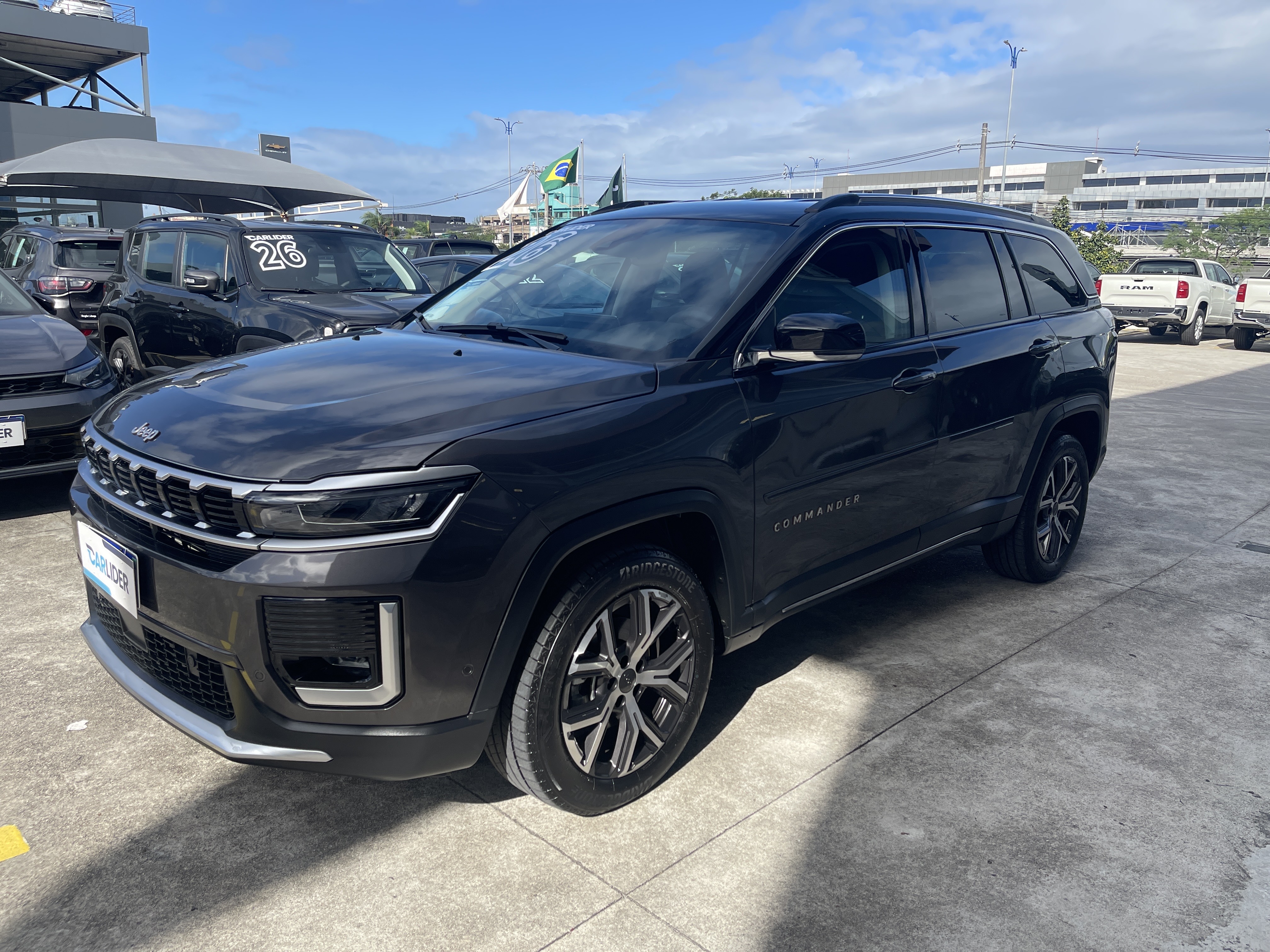 COMMANDER 1.3 T270 TURBO FLEX LIMITED AT62