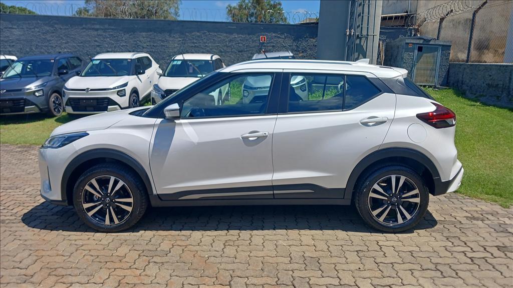 KICKS PLAY 1.6 16V FLEXSTART ADVANCE PLUS XTRONIC4