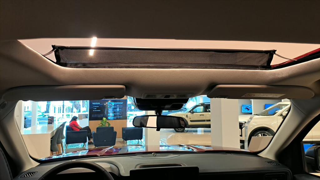 Ford-MAVERICK-2.5 HYBRID LARIAT e-CVT