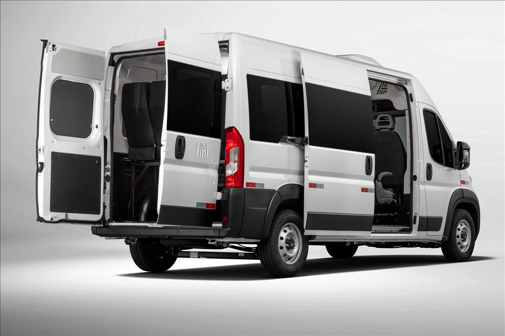 DUCATO 2.2 BLUEHDI DIESEL MINIBUS LUXO MANUAL3