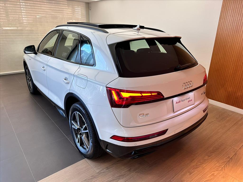 Q5 2.0 55 TFSIE PHEV PERFORMANCE BLACK QUATTRO S TRONIC