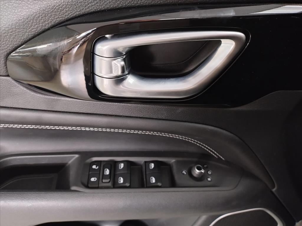 COMPASS 2.0 HURRICANE 4 TURBO GASOLINA BLACKHAWK AT914