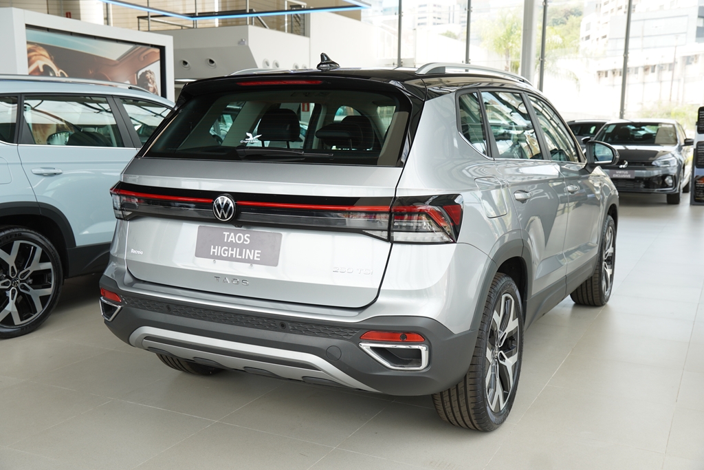 TAOS 1.4 250 TSI TOTAL FLEX HIGHLINE AUTOMÁTICO4
