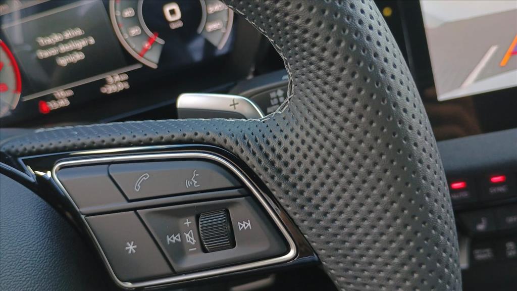A3 2.0 40 TFSI GASOLINA SPORTBACK PERFORMANCE BLACK S-TRONIC15