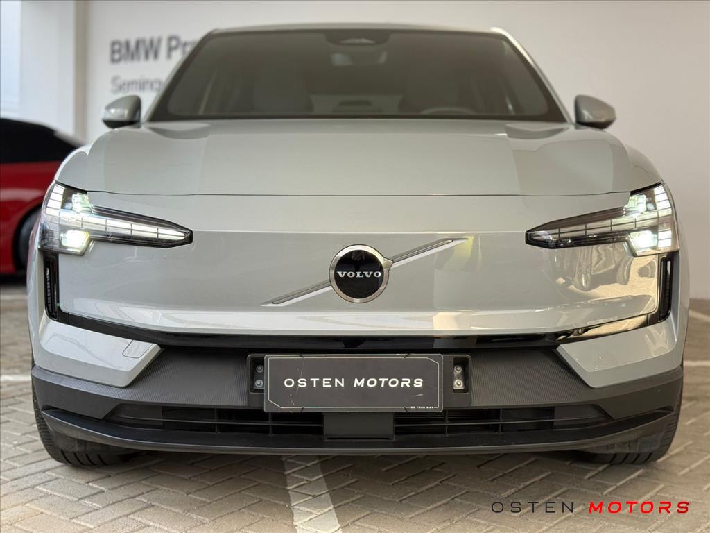 Volvo-EX30-69 KW ELÉTRICO CORE