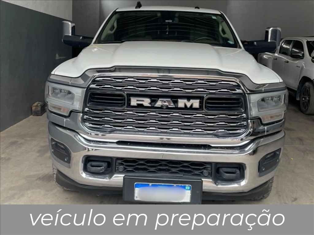 2500 6.7 I6 TURBO DIESEL LARAMIE CD 4X4 AUTOMÁTICO