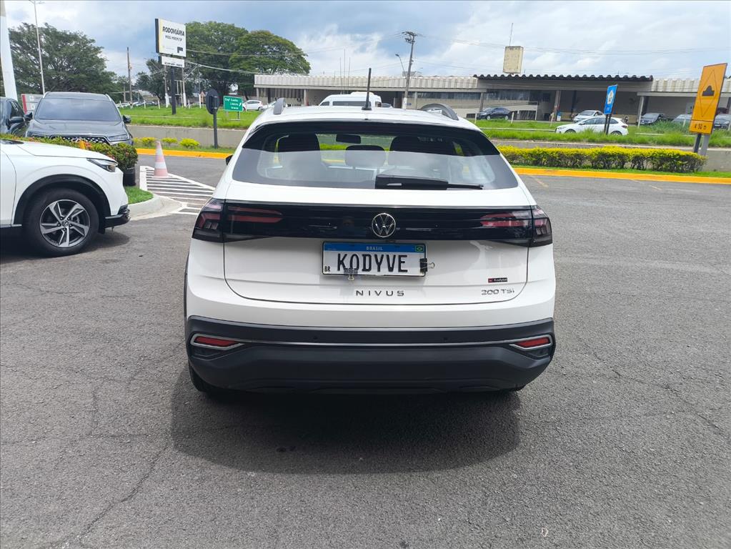 NIVUS 1.0 200 TSI TOTAL FLEX COMFORTLINE AUTOMÁTICO5