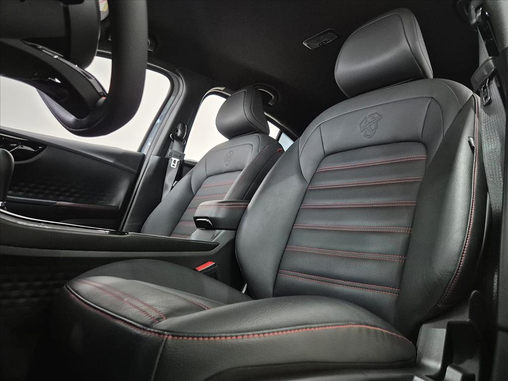 Fiat-FASTBACK-1.3 TURBO 270 FLEX ABARTH AT6