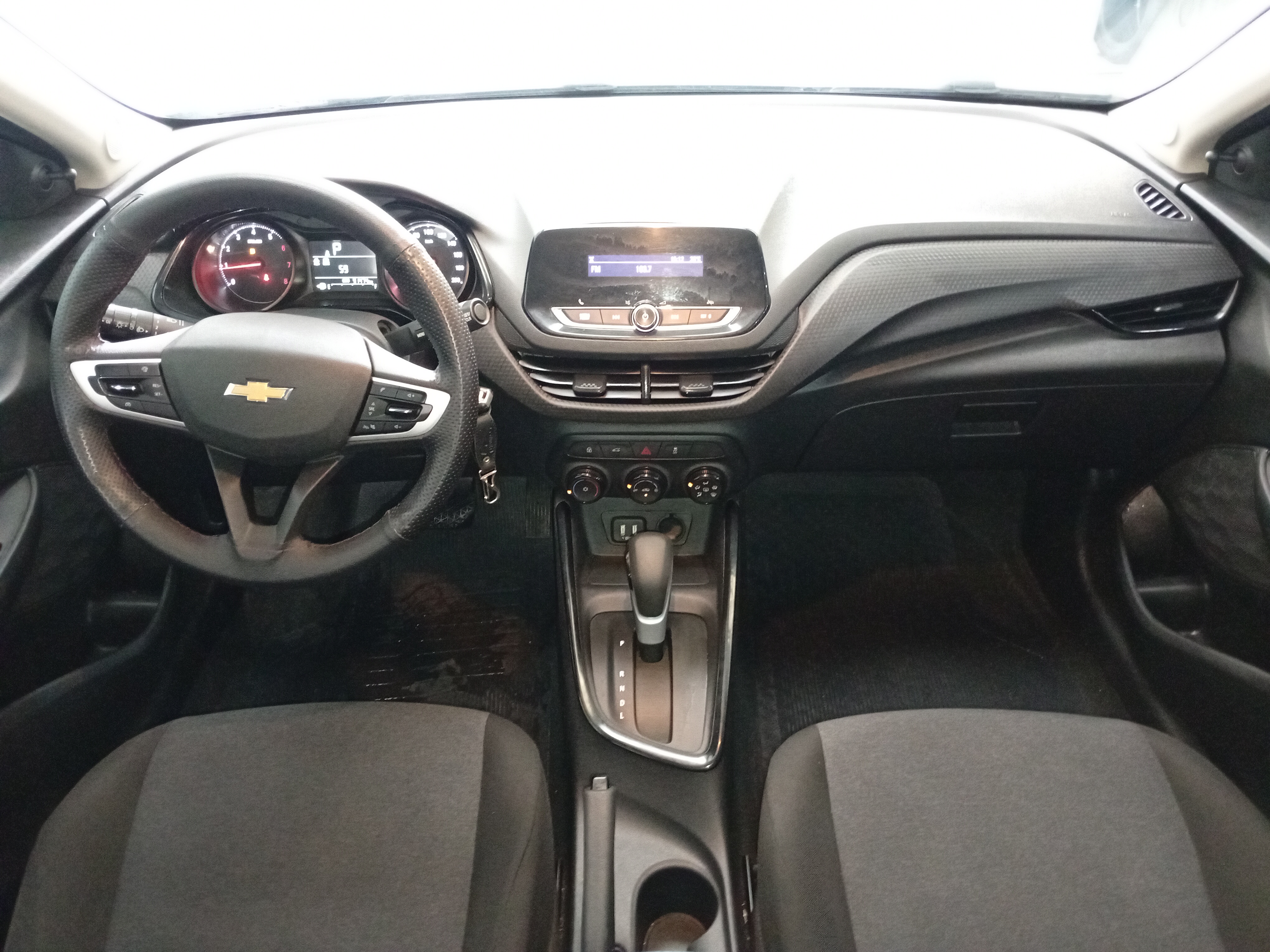 ONIX PLUS 1.0 TURBO FLEX LT AUTOMÁTICO8