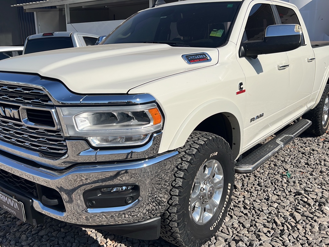 2500 6.7 I6 TURBO DIESEL LARAMIE CD 4X4 AUTOMÁTICO