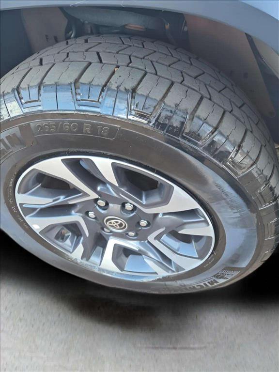 HILUX SW4 2.8 D-4D TURBO DIESEL SRX PLATINUM 7L 4X4 AUTOMÁTICO9