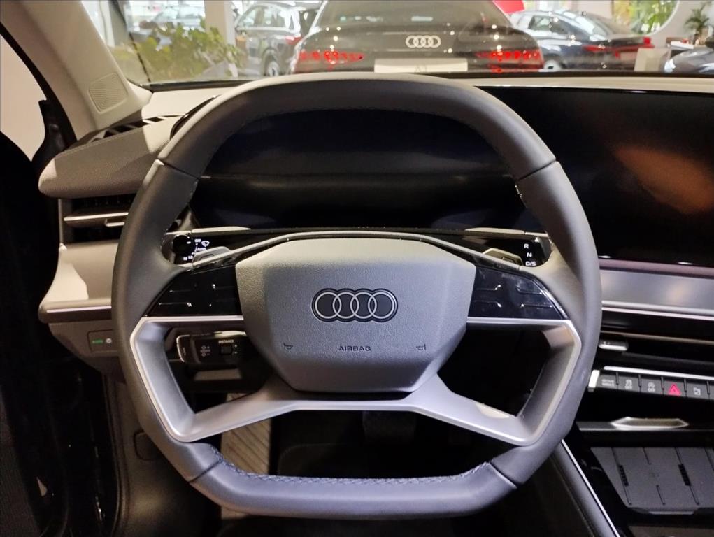 Q3 2.0 TFSI GASOLINA LAUNCH EDITION QUATTRO S TRONIC11