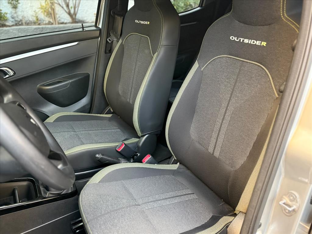 KWID 1.0 12V SCE FLEX OUTSIDER MANUAL3