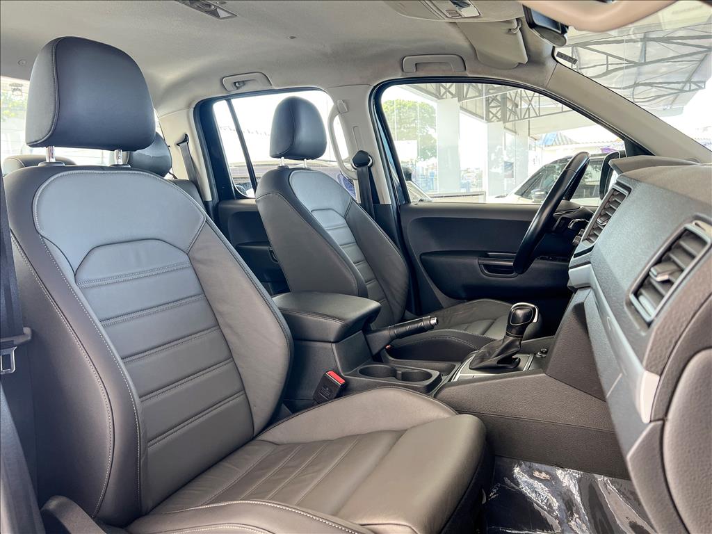 AMAROK 3.0 V6 TDI DIESEL HIGHLINE CD 4MOTION AUTOMÁTICO17