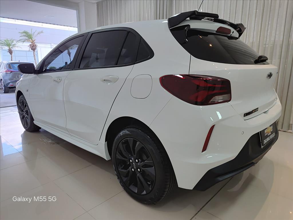 ONIX 1.0 TURBO FLEX RS AUTOMÁTICO4