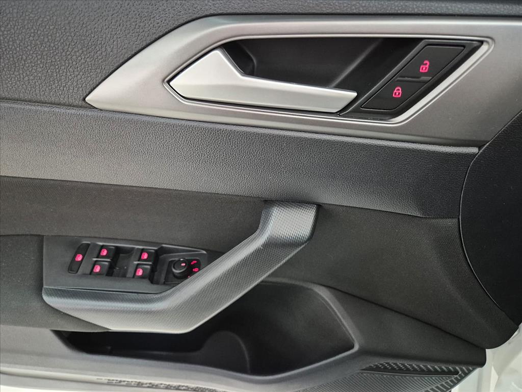 Volkswagen-NIVUS-1.0 200 TSI TOTAL FLEX COMFORTLINE AUTOMÁTICO