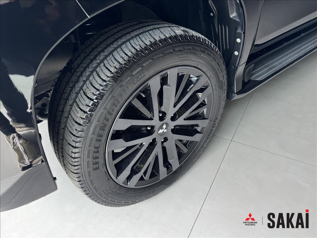 Mitsubishi-PAJERO SPORT-2.4 16V MIVEC TURBO DIESEL LEGEND AWD AUTOMÁTICO