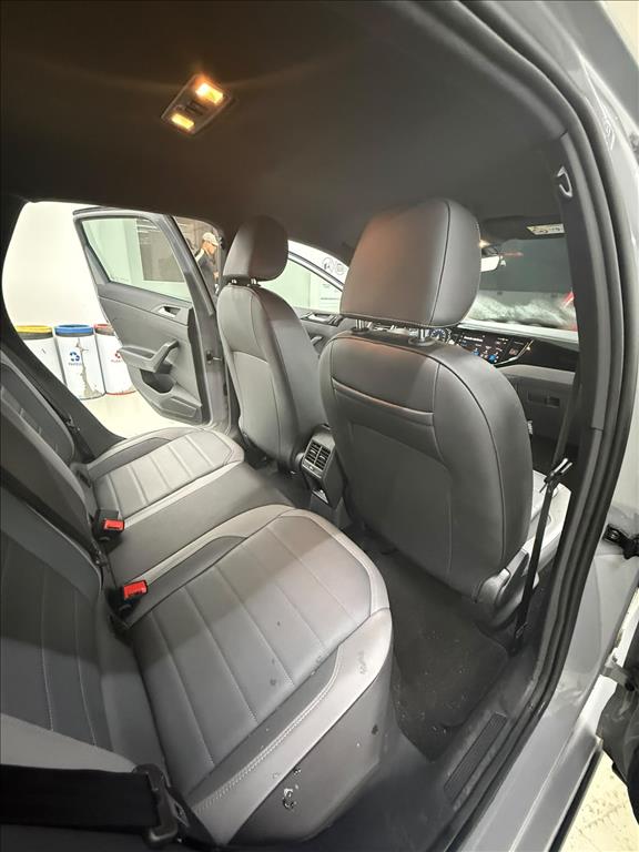 Volkswagen-NIVUS-1.0 200 TSI TOTAL FLEX HIGHLINE AUTOMÁTICO