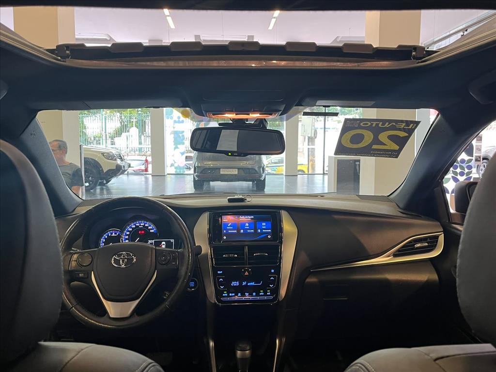 YARIS 1.5 16V FLEX XLS CONNECT MULTIDRIVE12
