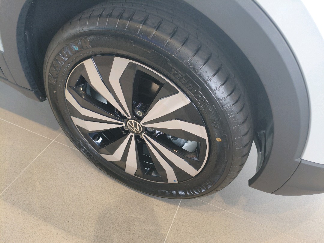 T-CROSS 1.0 200 TSI TOTAL FLEX AUTOMÁTICO2