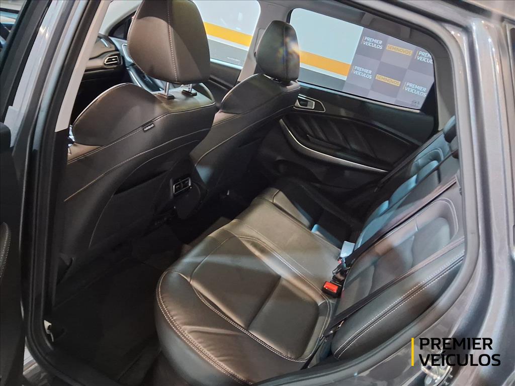 TIGGO 7 1.5 VVT TURBO iFLEX TXS DCT5 TIGGO 7 1.5 VVT TURBO iFLEX TXS DCT5