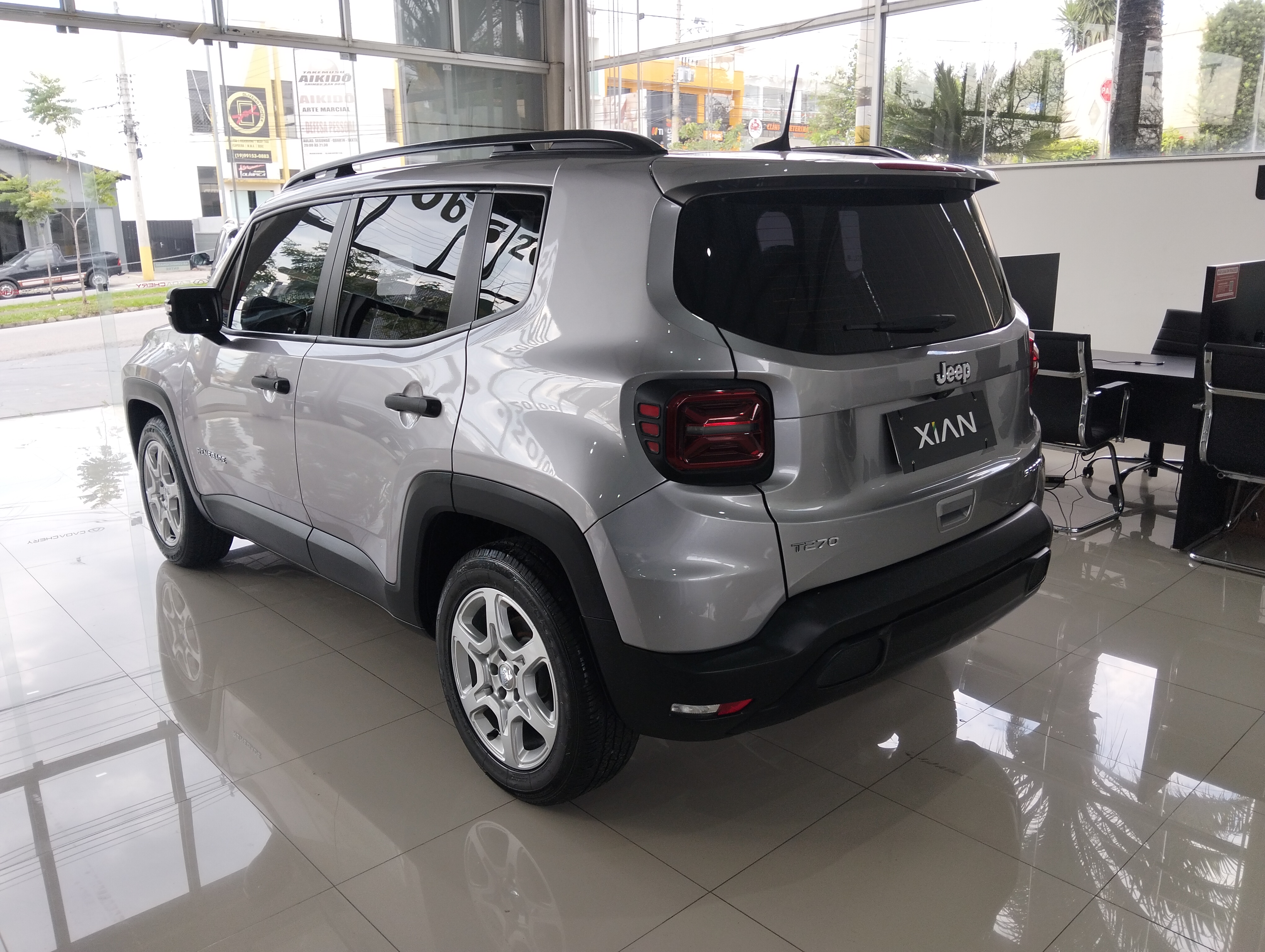 RENEGADE 1.3 T270 TURBO FLEX LONGITUDE AT64